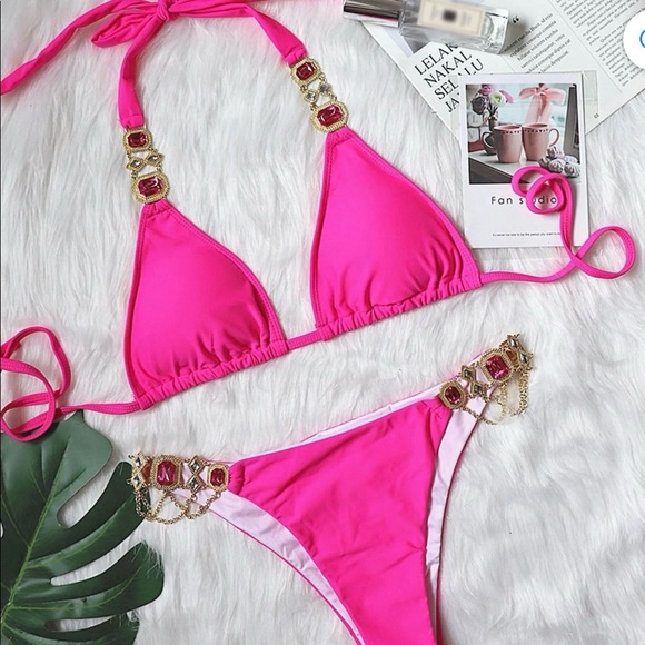 Beautiful bikini. New without tag - Picture 2 of 3